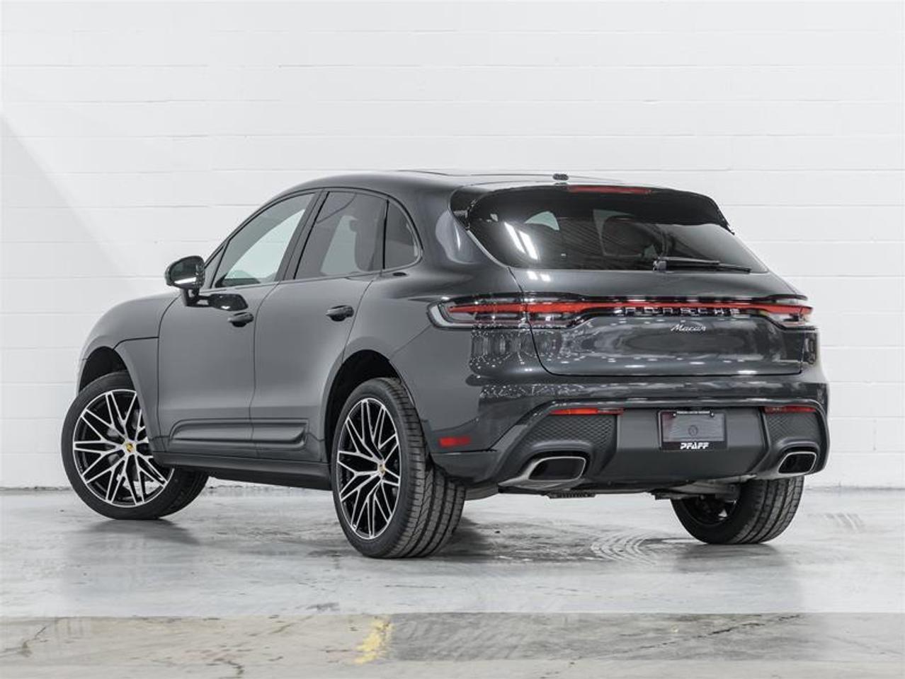 2026 Porsche Macan  Photo