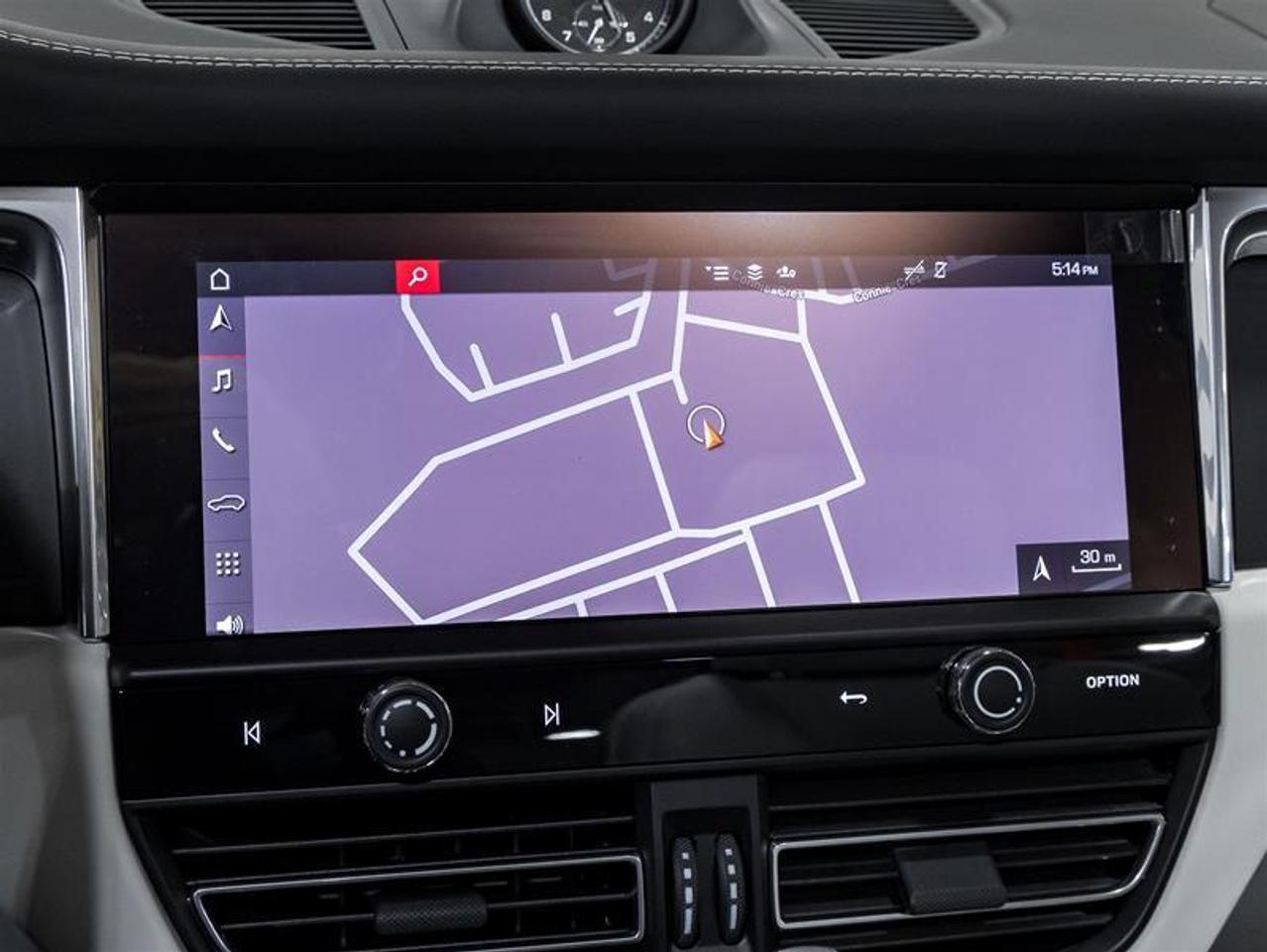 2026 Porsche Macan  Photo