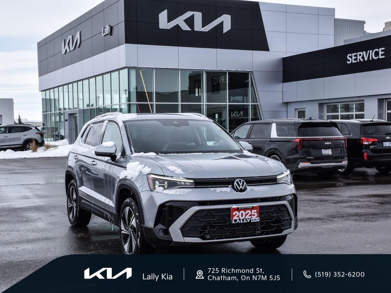 2025 Volkswagen Taos Comfortline New Arrival | Low KMs | Clean CarFax | Leather Photo