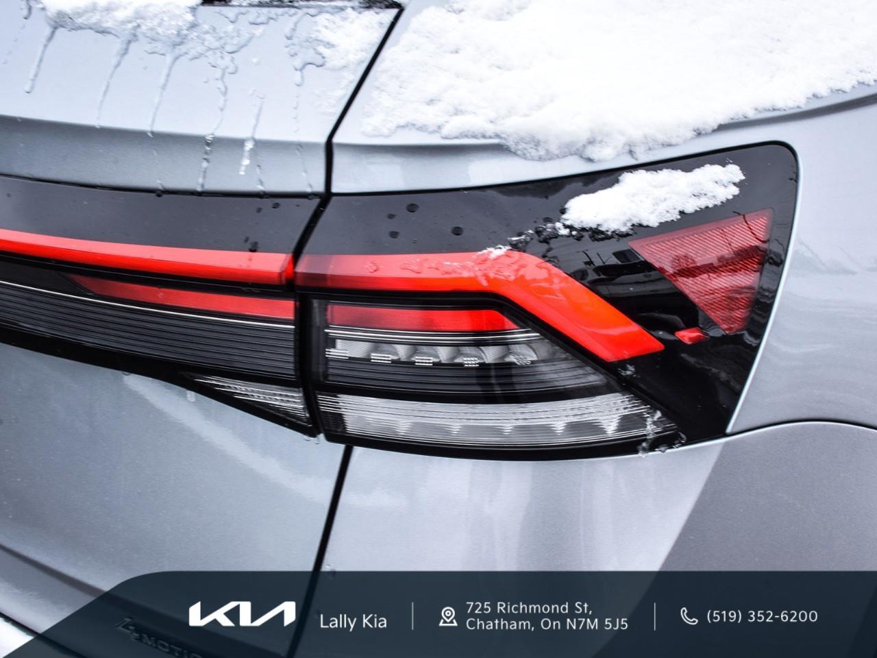 2025 Volkswagen Taos Comfortline New Arrival | Low KMs | Clean CarFax | Leather Photo