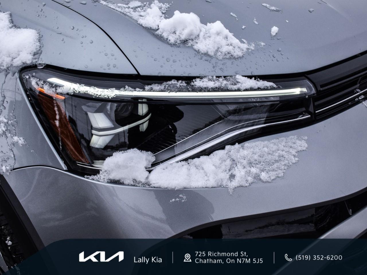 2025 Volkswagen Taos Comfortline New Arrival | Low KMs | Clean CarFax | Leather Photo