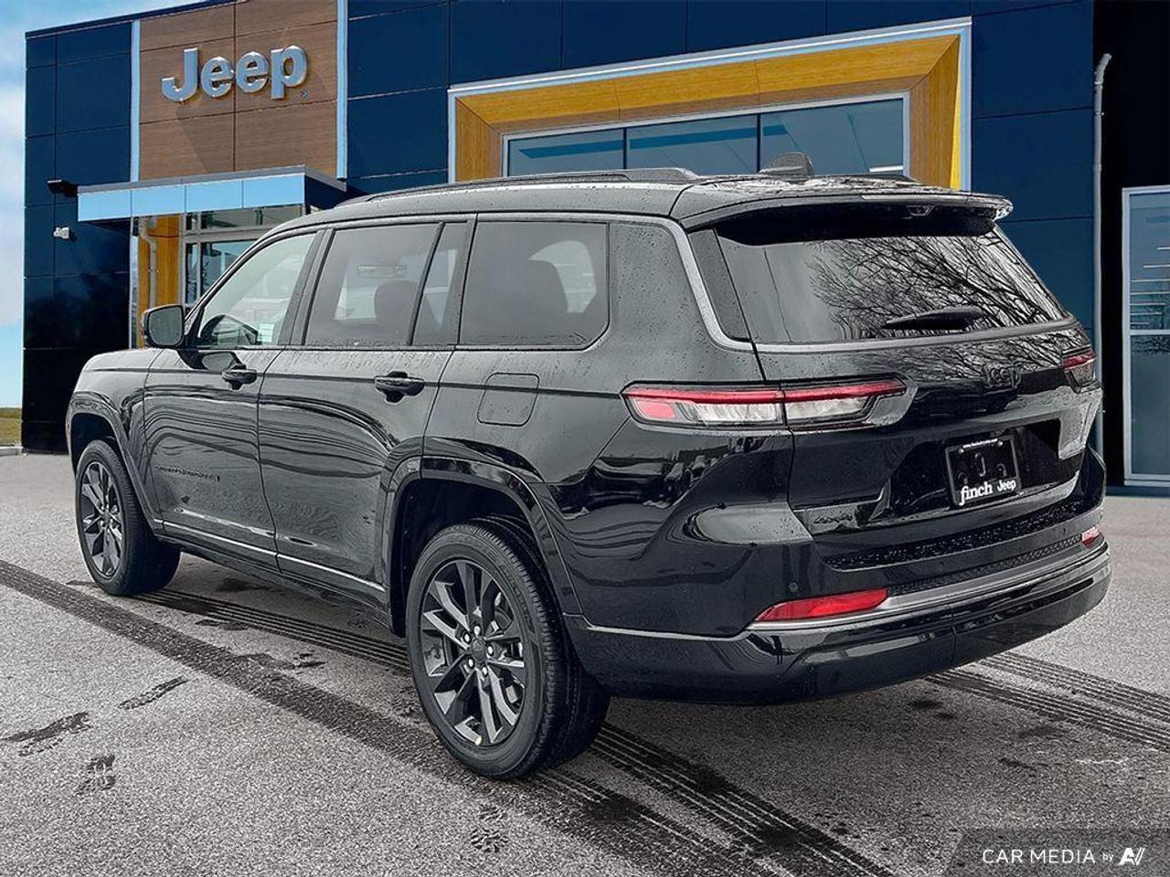 2026 Jeep Grand Cherokee L Base 4dr 4x4 Photo3