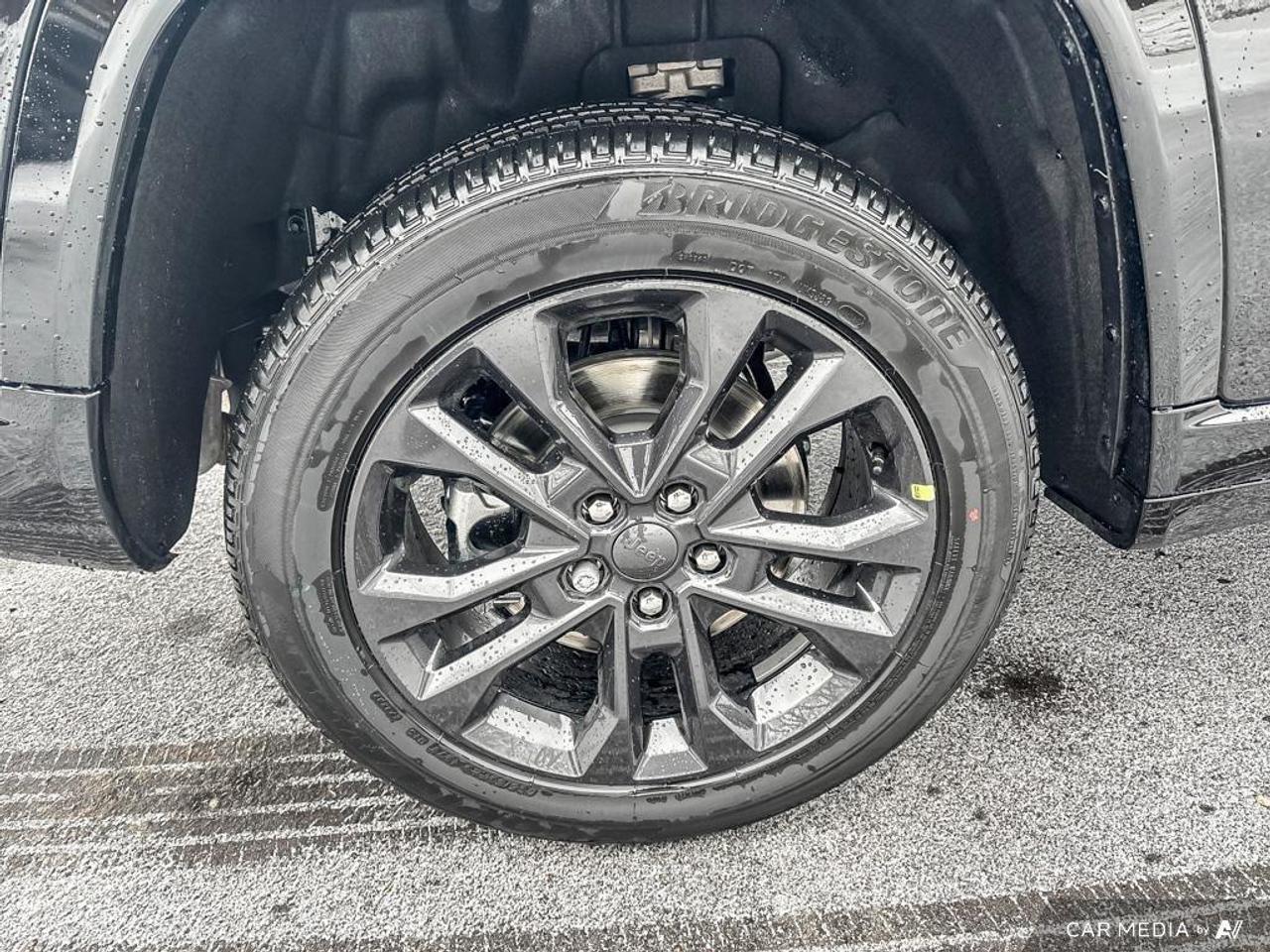 2026 Jeep Grand Cherokee L Base 4dr 4x4 Photo