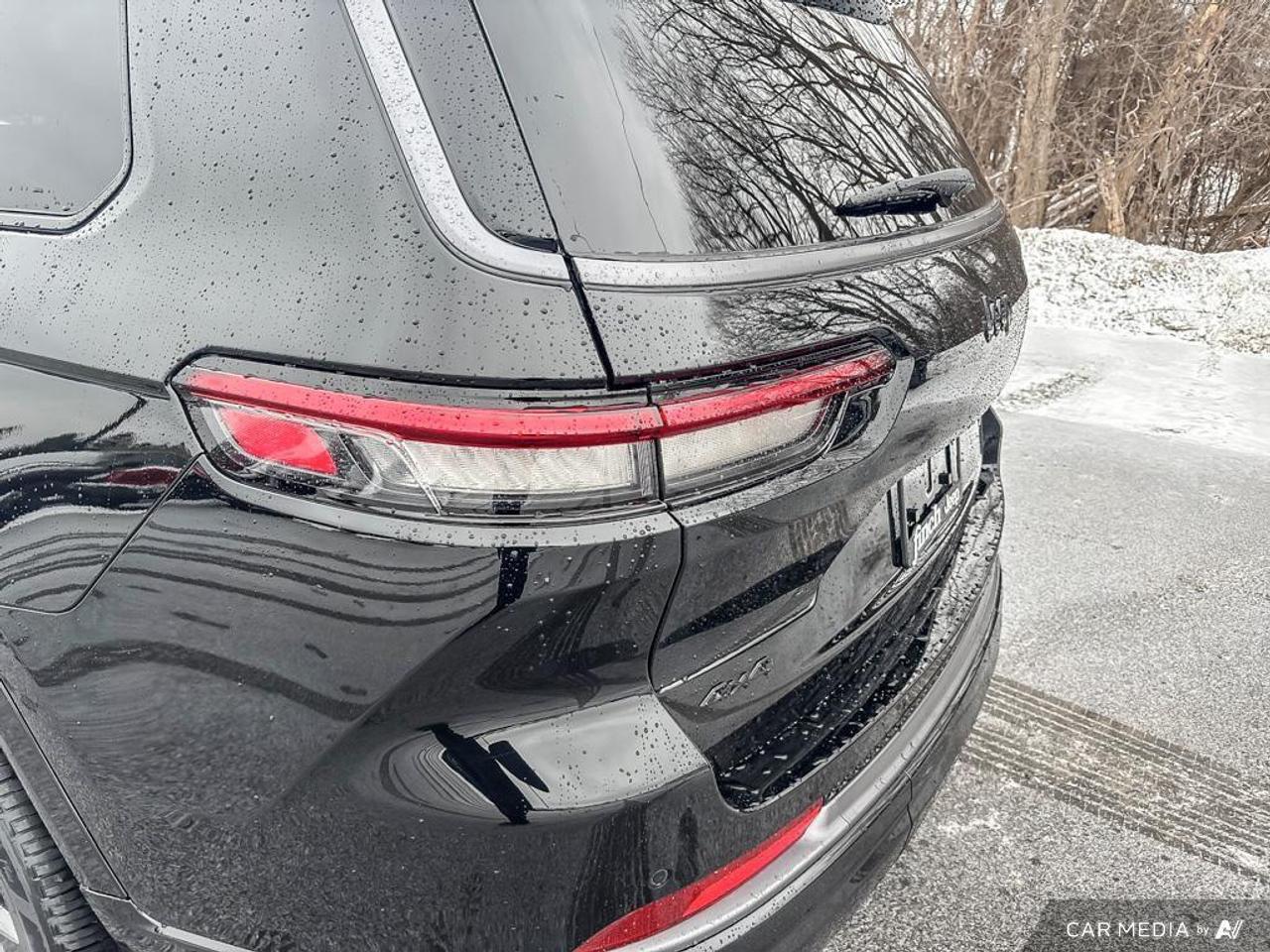 2026 Jeep Grand Cherokee L Base 4dr 4x4 Photo