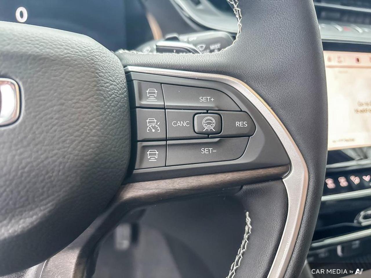 2026 Jeep Grand Cherokee L Base 4dr 4x4 Photo