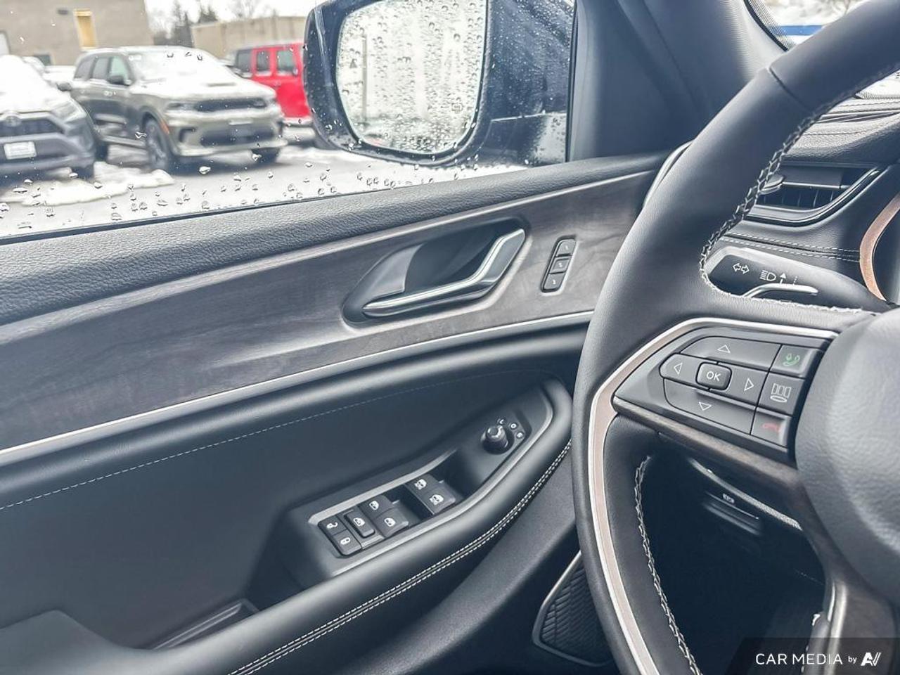 2026 Jeep Grand Cherokee L Base 4dr 4x4 Photo