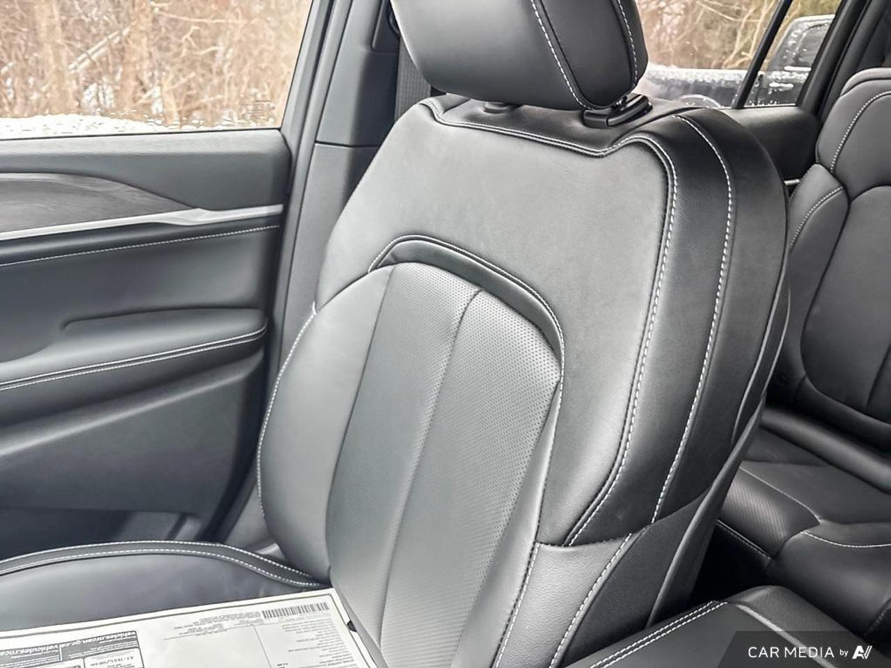 2026 Jeep Grand Cherokee L Base 4dr 4x4 Photo