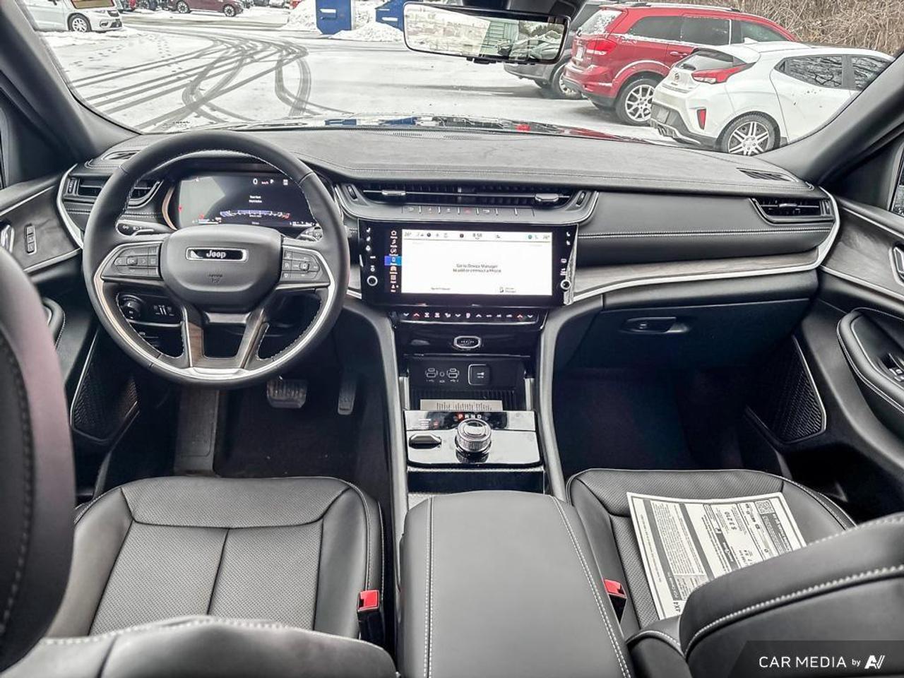 2026 Jeep Grand Cherokee L Base 4dr 4x4 Photo