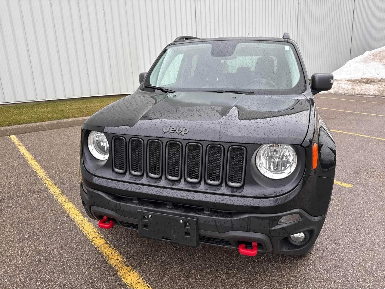 2016 Jeep Renegade Trailhawk 4dr 4x4 Photo2