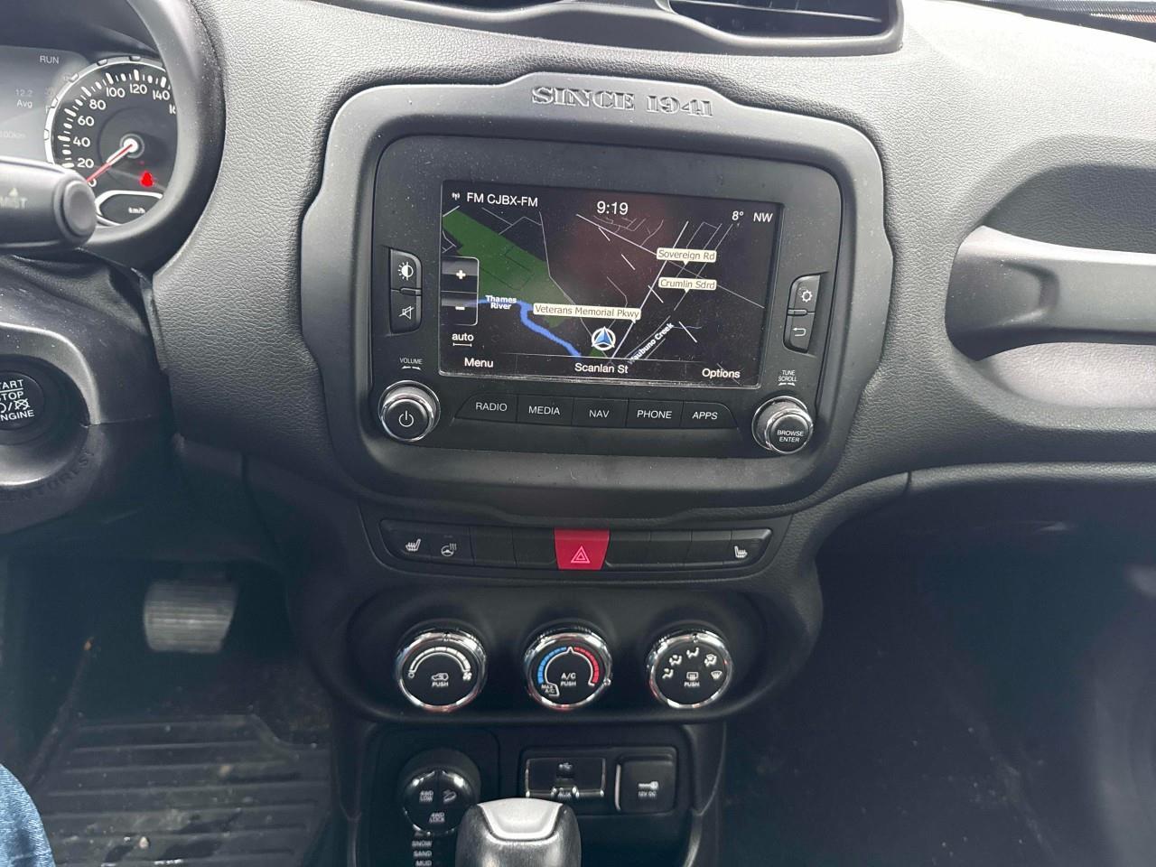 2016 Jeep Renegade Trailhawk 4dr 4x4 Photo