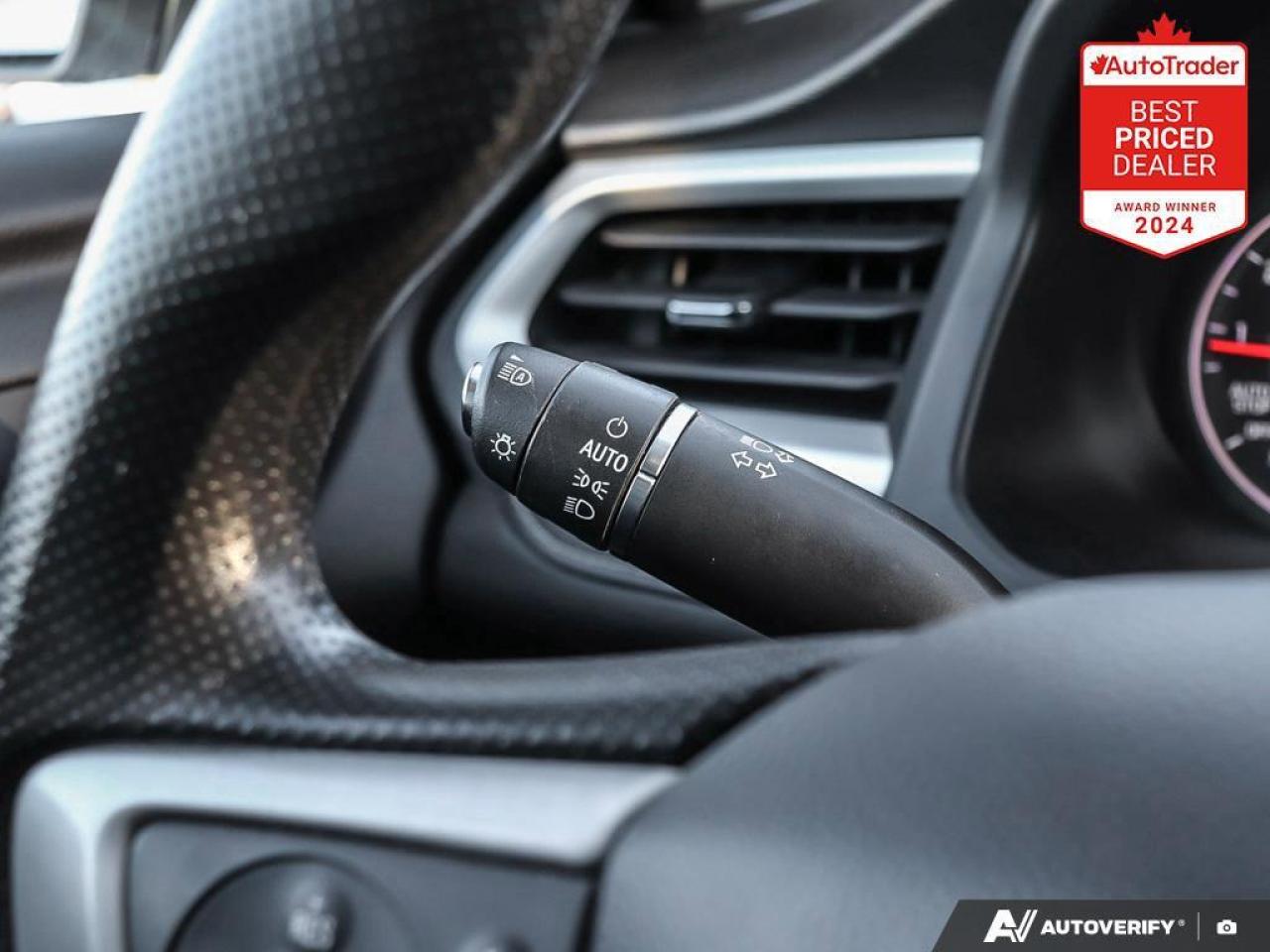 2023 GMC Acadia SLE All-wheel Drive Photo