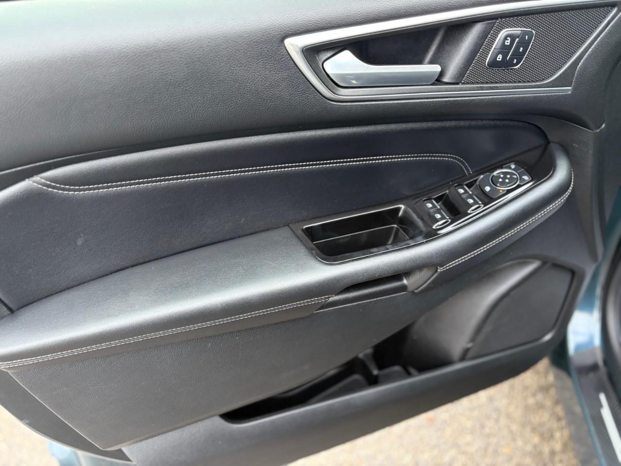 2016 Ford Edge TITANIUM 4DR ALL-WHEEL DRIVE Photo