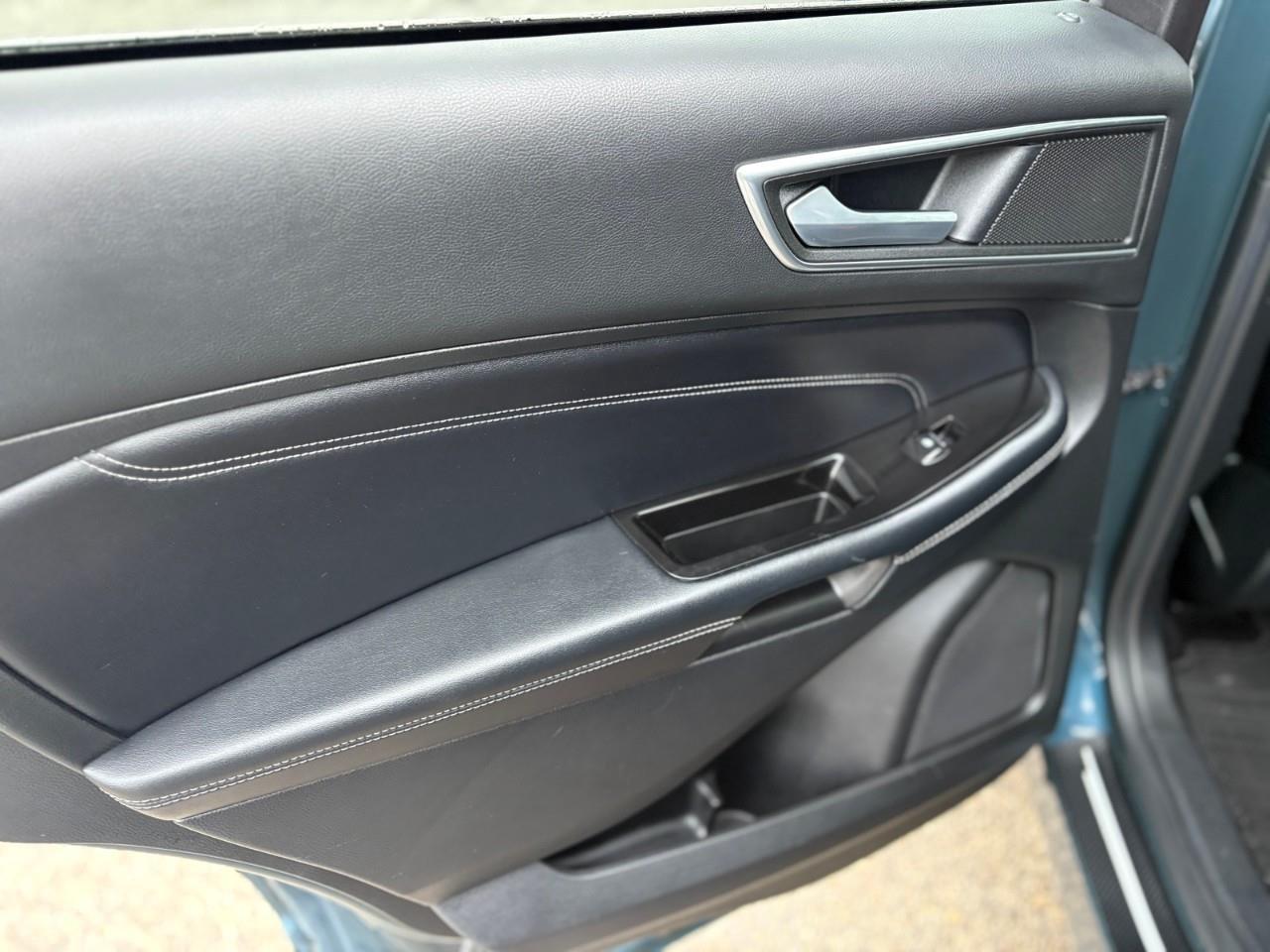 2016 Ford Edge TITANIUM 4DR ALL-WHEEL DRIVE Photo