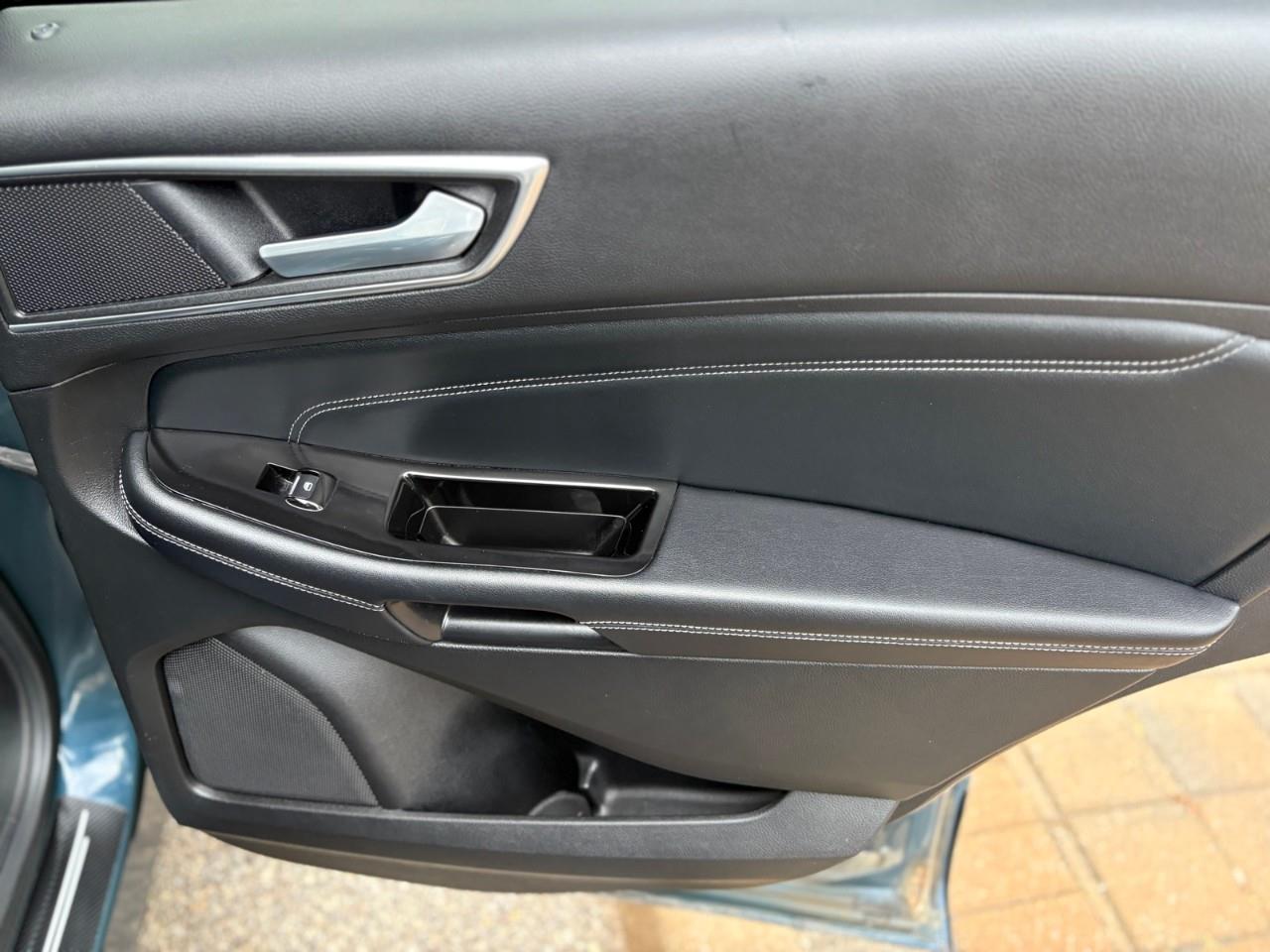 2016 Ford Edge TITANIUM 4DR ALL-WHEEL DRIVE Photo