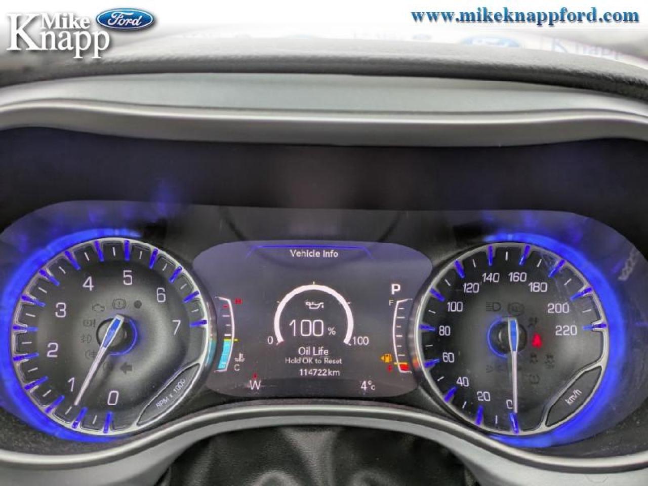 2022 Chrysler Pacifica Touring L Photo