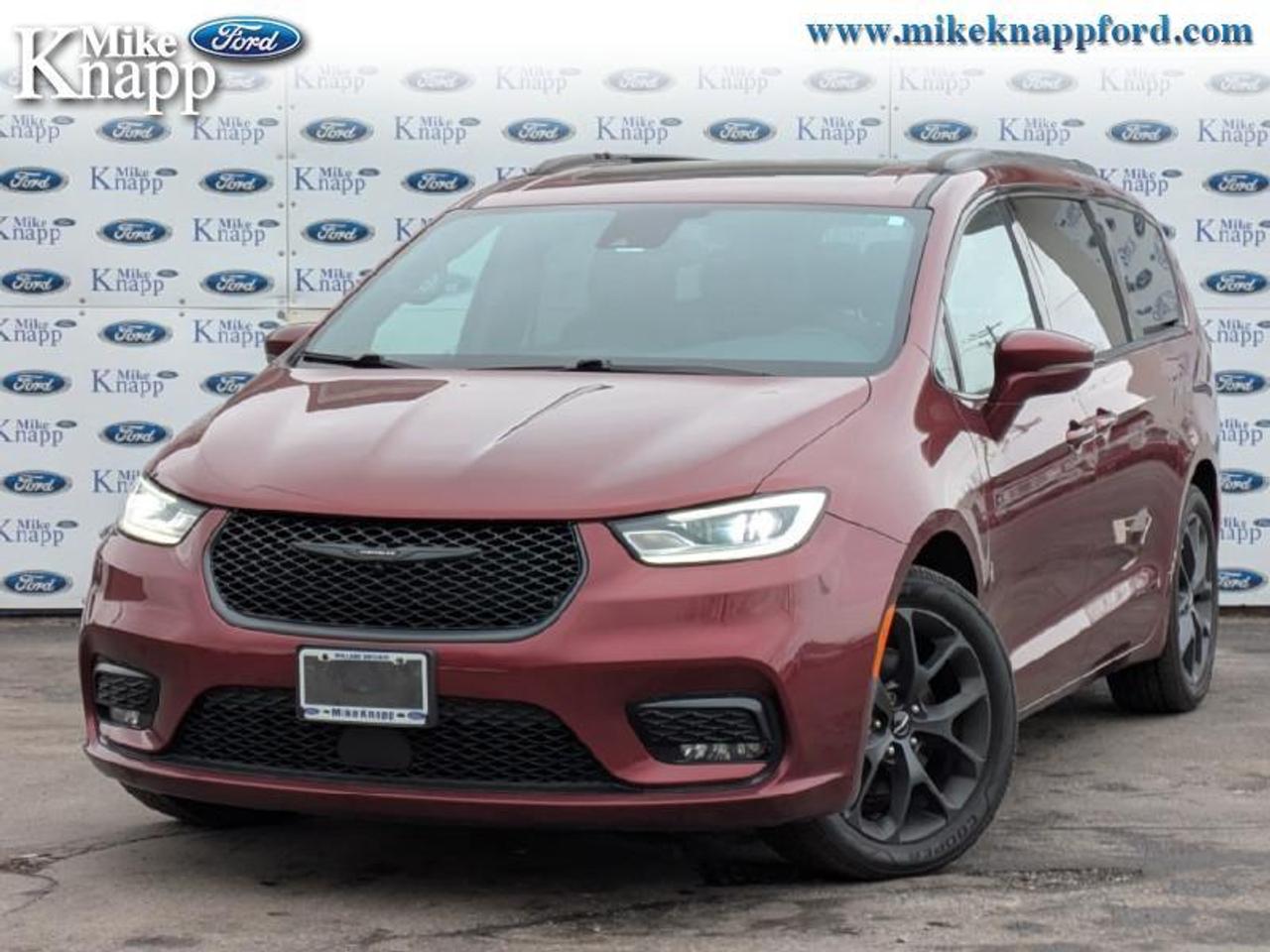 2022 Chrysler Pacifica Touring L Photo0