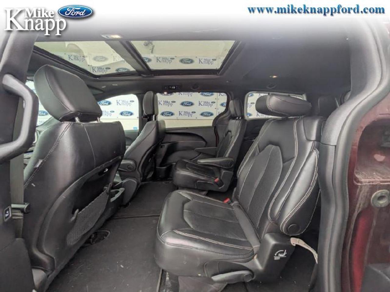 2022 Chrysler Pacifica Touring L Photo