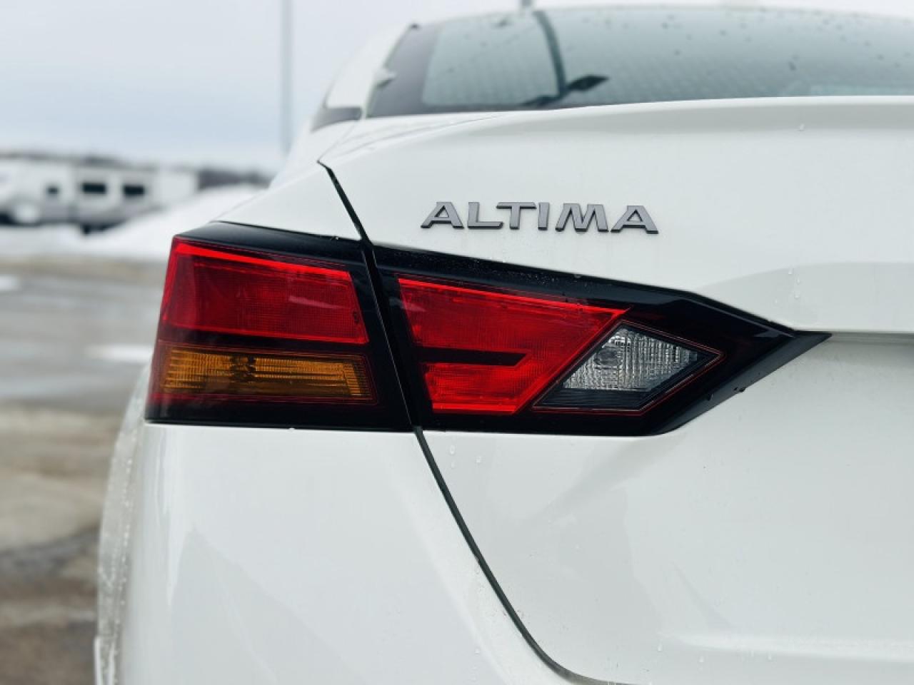 2024 Nissan Altima S Photo