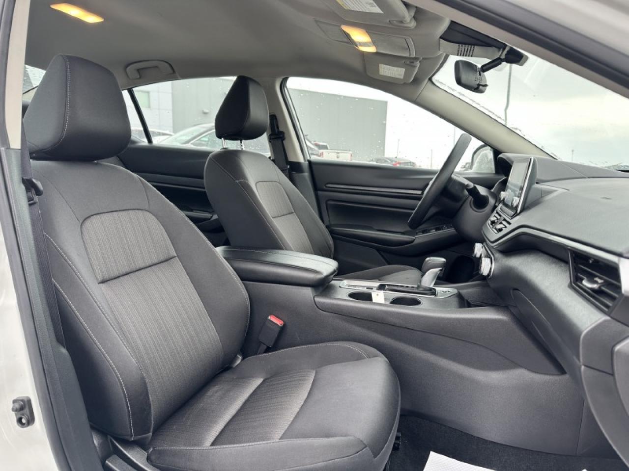 2024 Nissan Altima S Photo