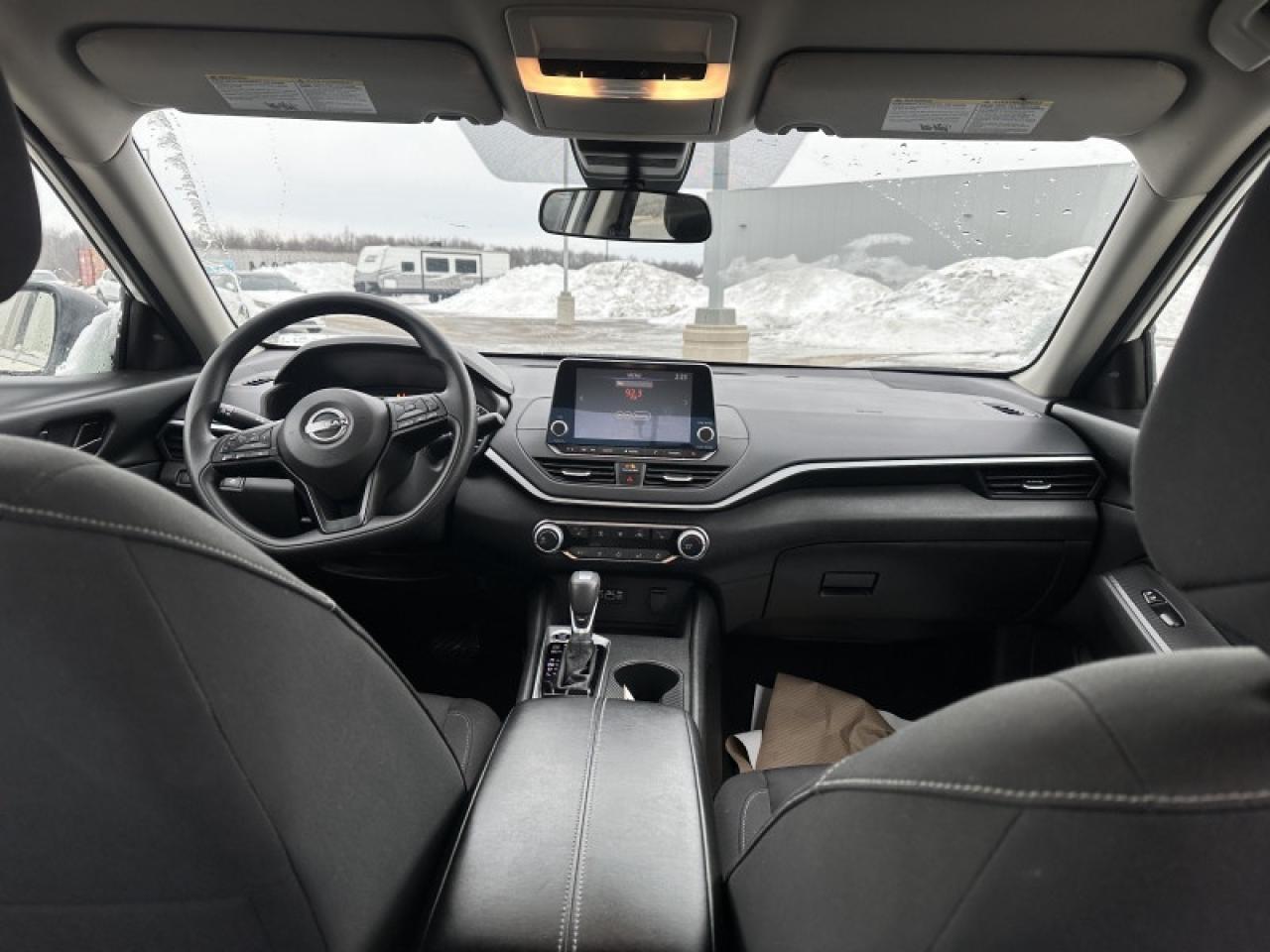 2024 Nissan Altima S Photo