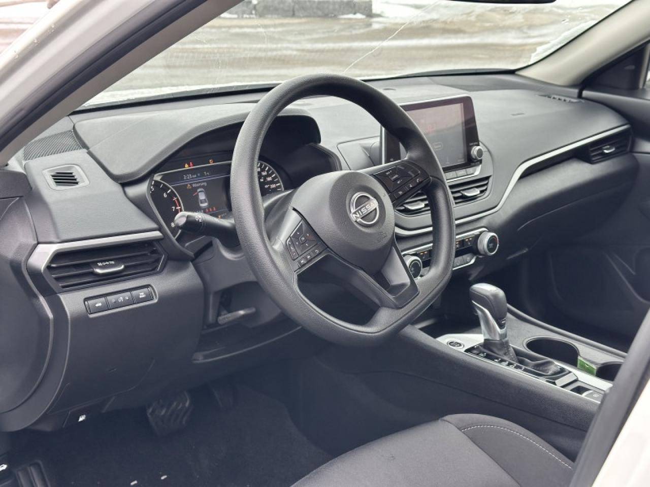 2024 Nissan Altima S Photo