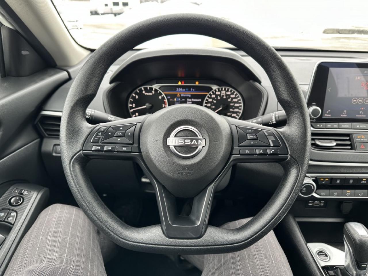 2024 Nissan Altima S Photo