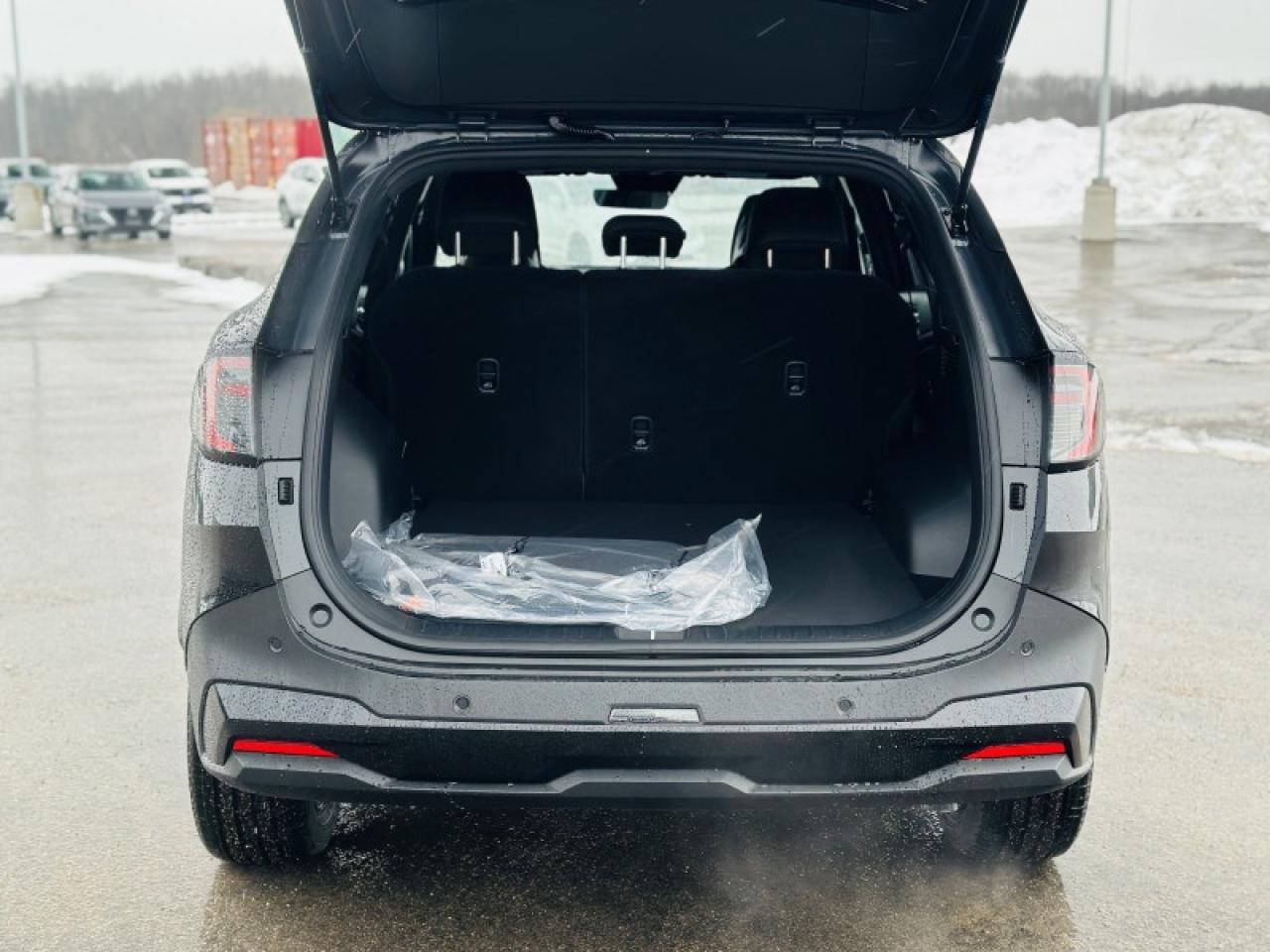 2026 Kia Sportage X-line AWD Photo3