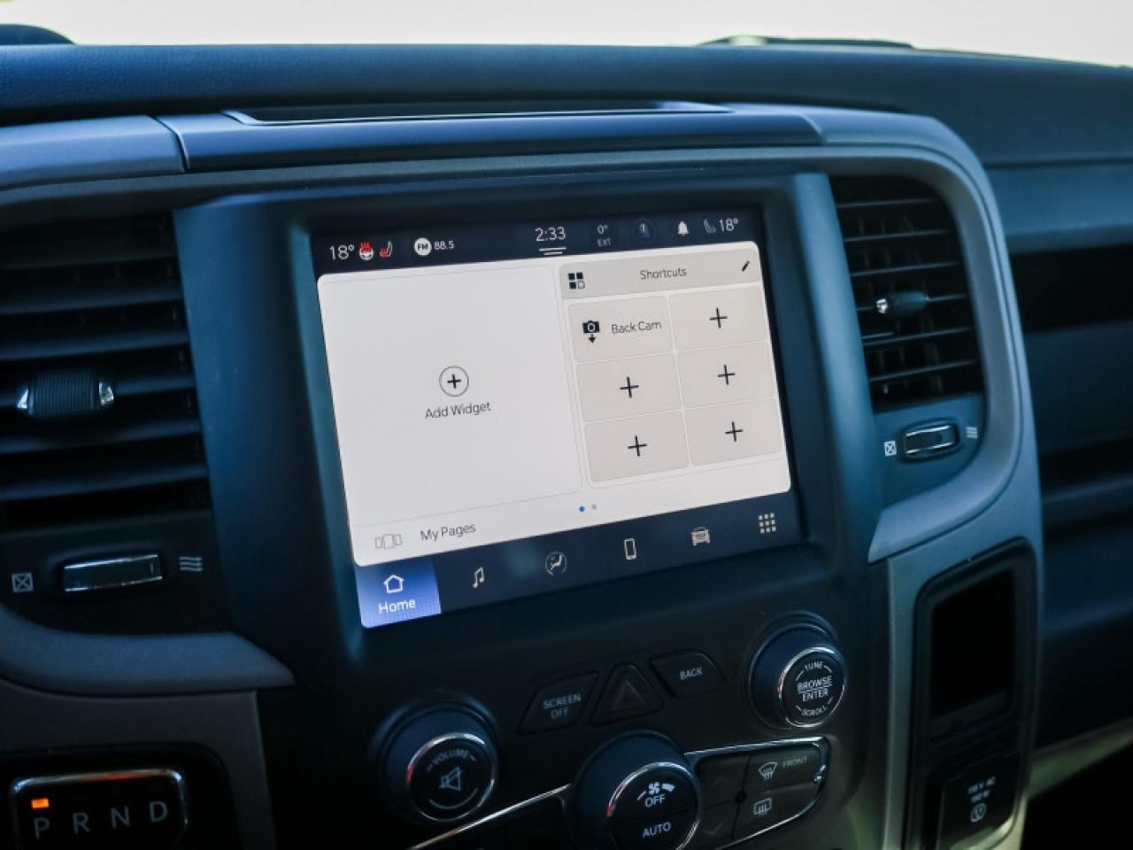 2023 RAM 1500 Classic ST (140.5 WB 5'7 Box) SWB Photo