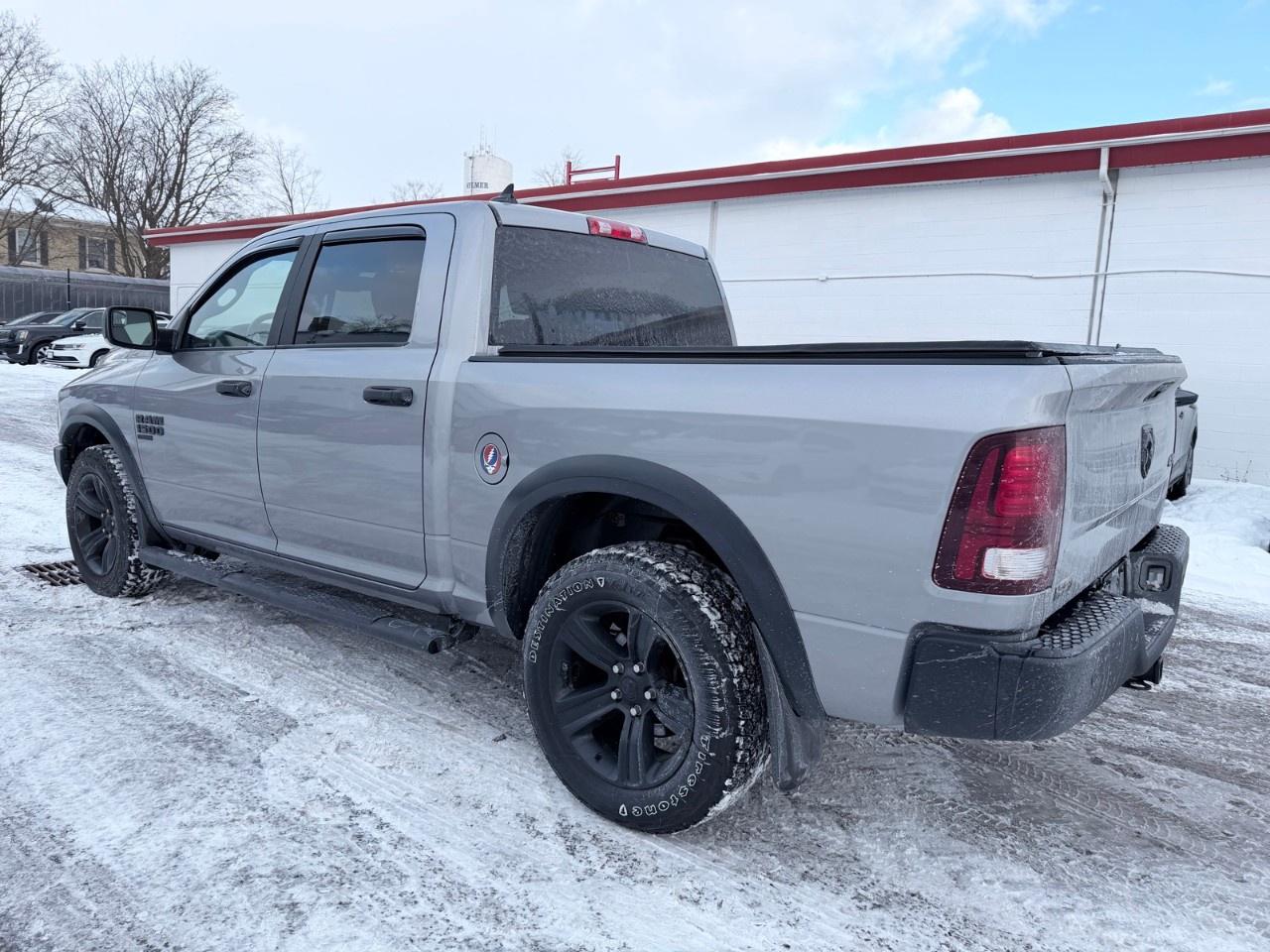 2021 RAM 1500 Classic WARLOCK 4X4 CREW CAB 5'7" BOX Photo