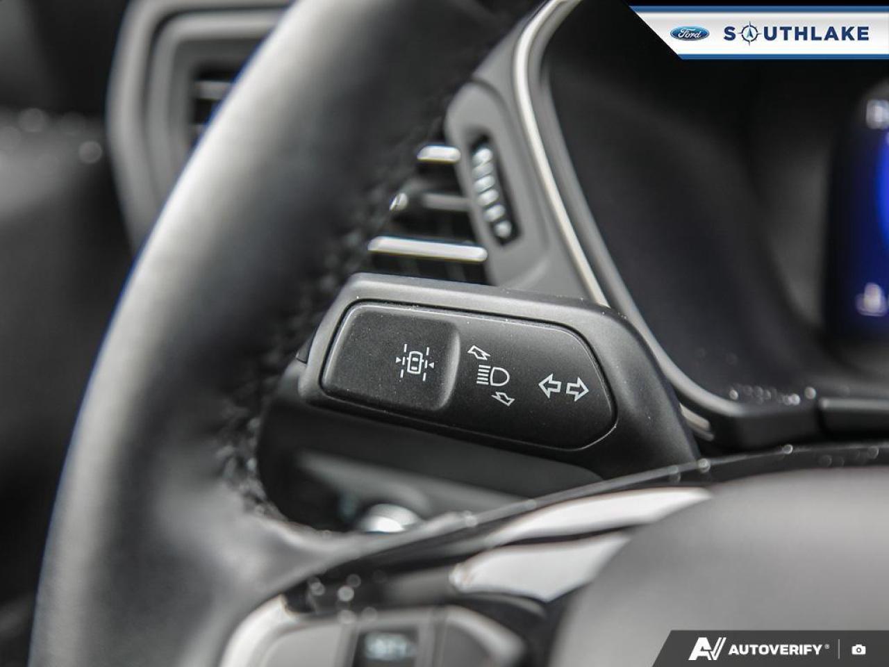 2022 Ford Escape SEL 4dr All-Wheel Drive Photo