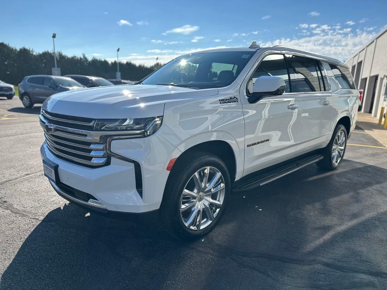 2023 Chevrolet Suburban High Country 4x4 Photo
