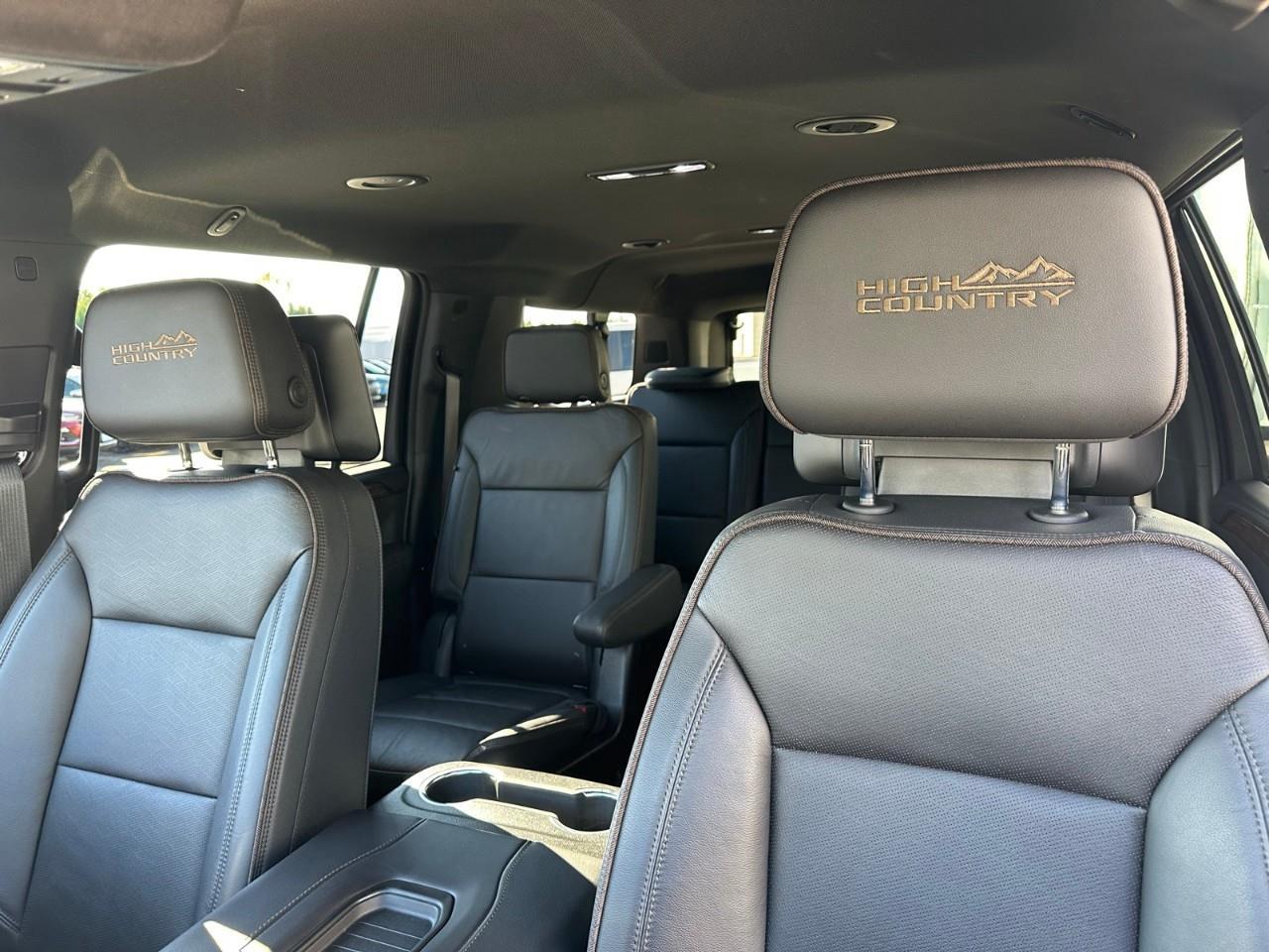 2023 Chevrolet Suburban High Country 4x4 Photo