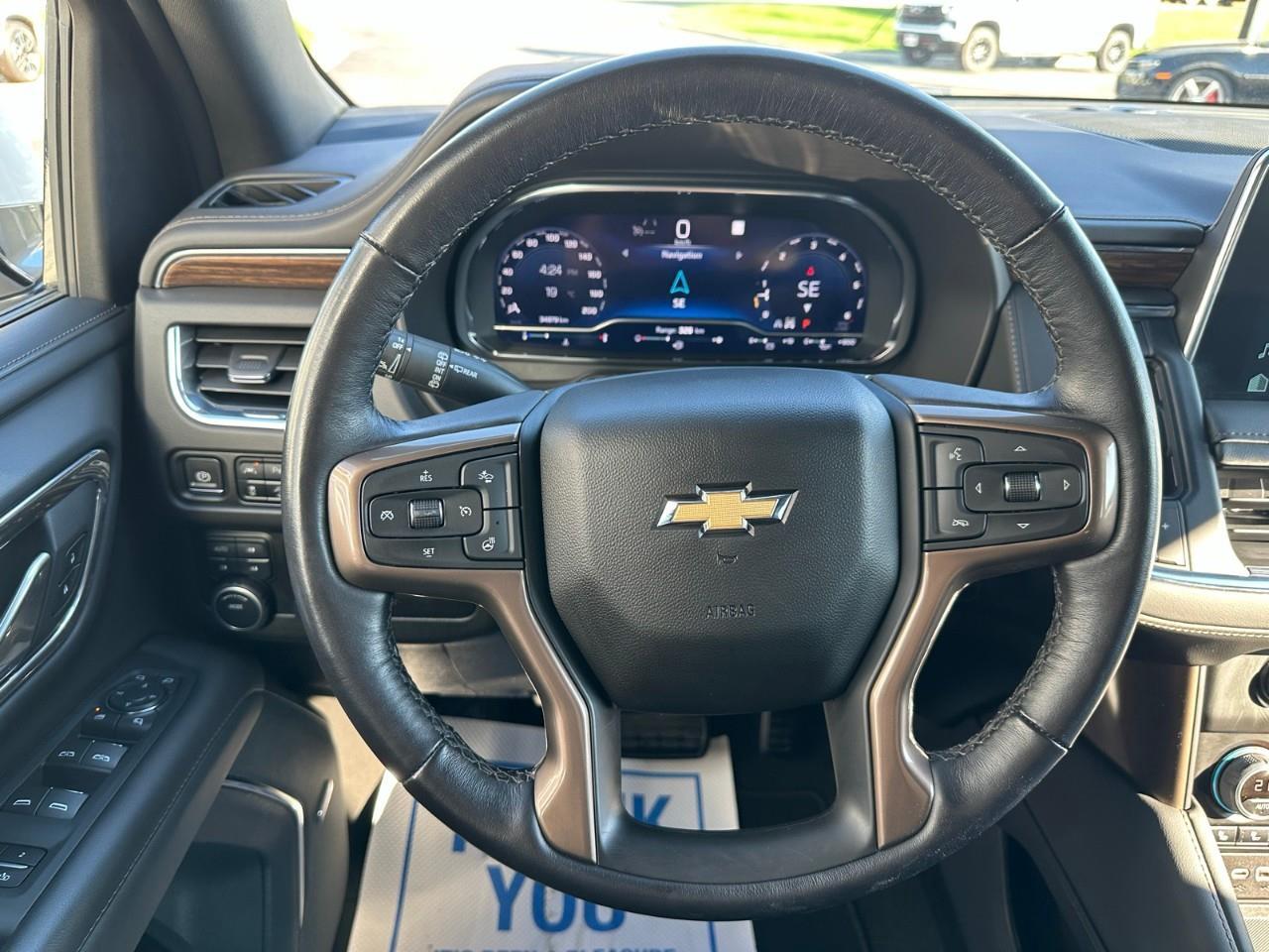 2023 Chevrolet Suburban High Country 4x4 Photo