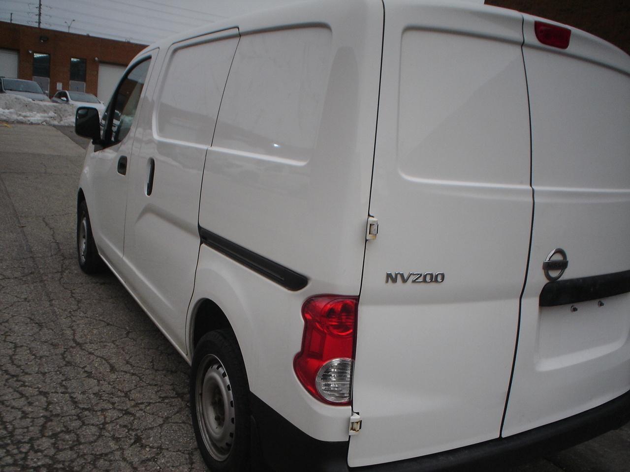 2019 Nissan NV200 2.5 S Photo