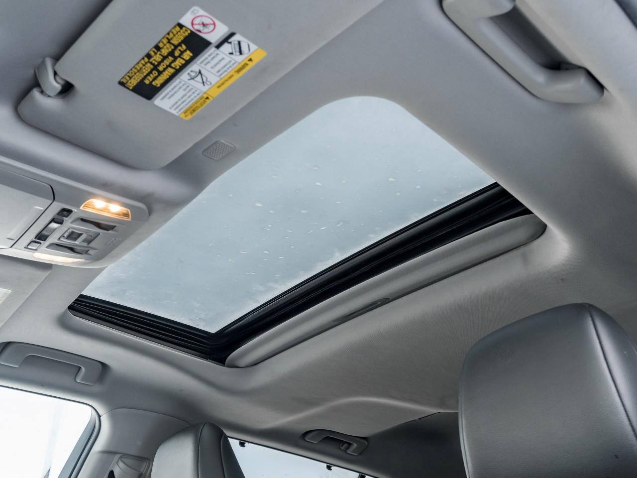 2020 Toyota Highlander XLE 4dr All-wheel Drive Photo