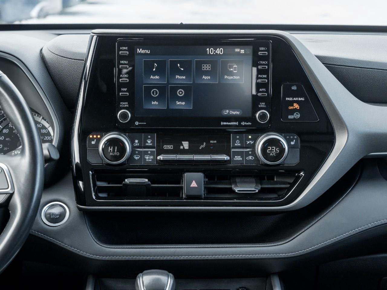 2020 Toyota Highlander XLE 4dr All-wheel Drive Photo