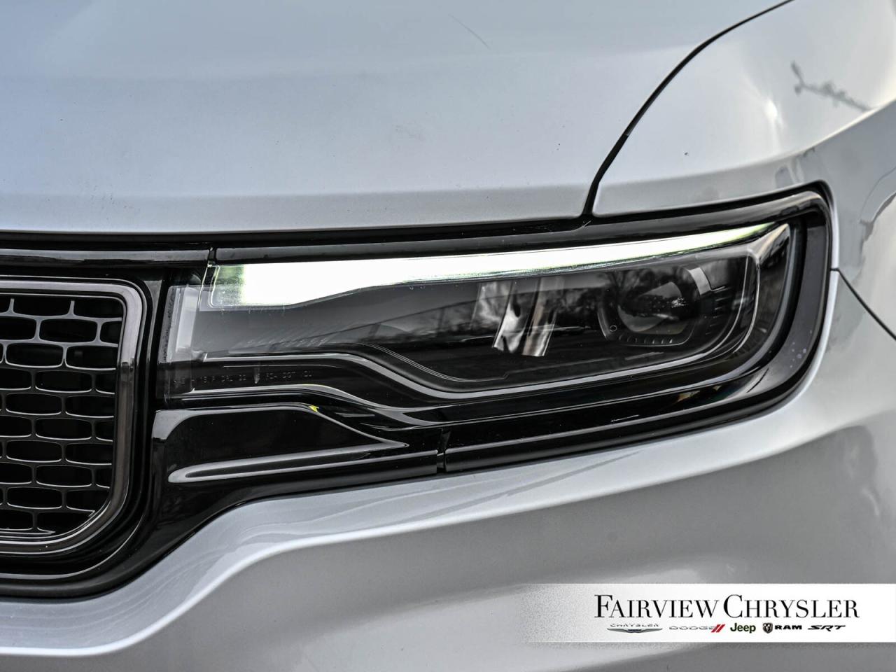 2024 Jeep Wagoneer L Series II Carbide 8 PASS   HEAVY DUTY TOW   THREE Photo