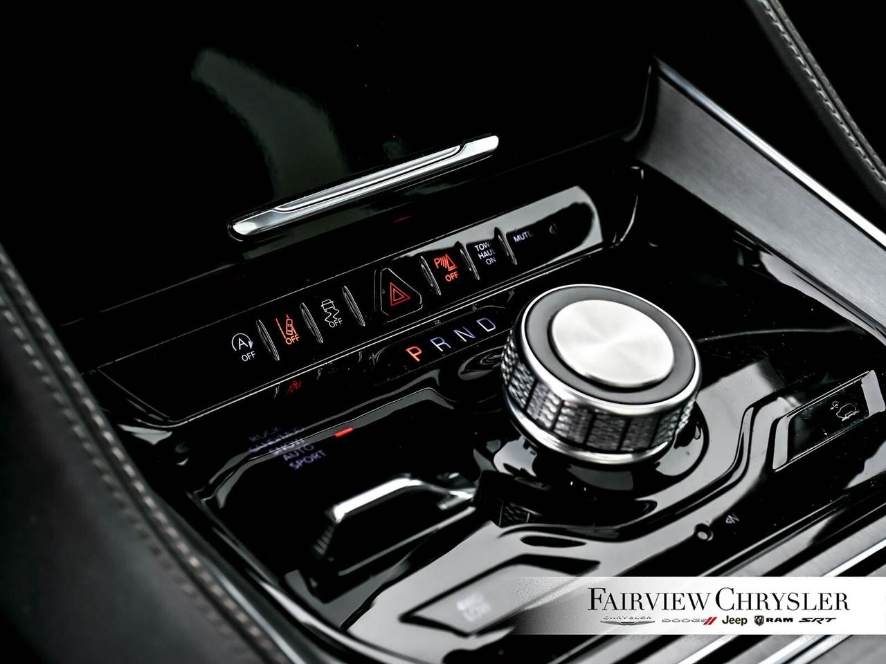 2024 Jeep Wagoneer L Series II Carbide 8 PASS   HEAVY DUTY TOW   THREE Photo