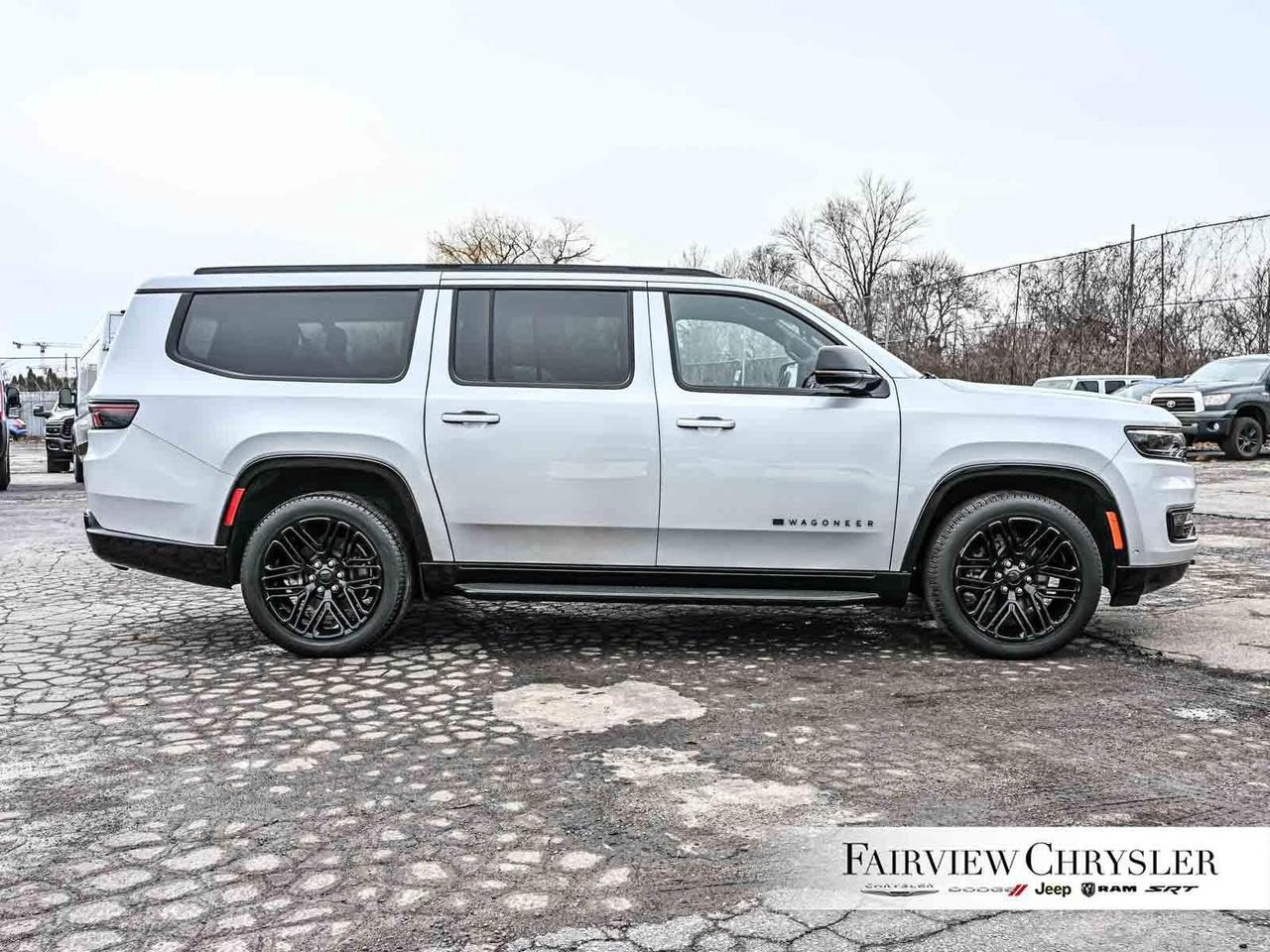 2024 Jeep Wagoneer L Series II Carbide 8 PASS   HEAVY DUTY TOW   THREE Photo