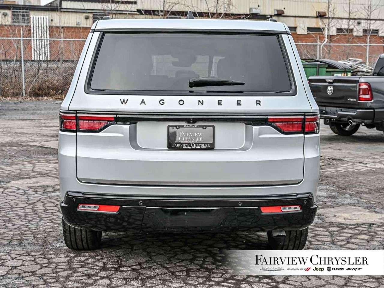 2024 Jeep Wagoneer Series II Carbide 4x4 8 PASS   HEAVY DUTY TOW   THREE PANEL ROOF   NAV   CARPLAY Photo