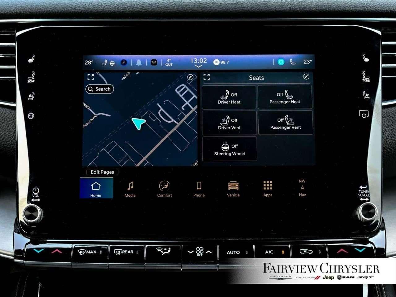 2024 Jeep Wagoneer Series II Carbide 4x4 8 PASS   HEAVY DUTY TOW   THREE PANEL ROOF   NAV   CARPLAY Photo