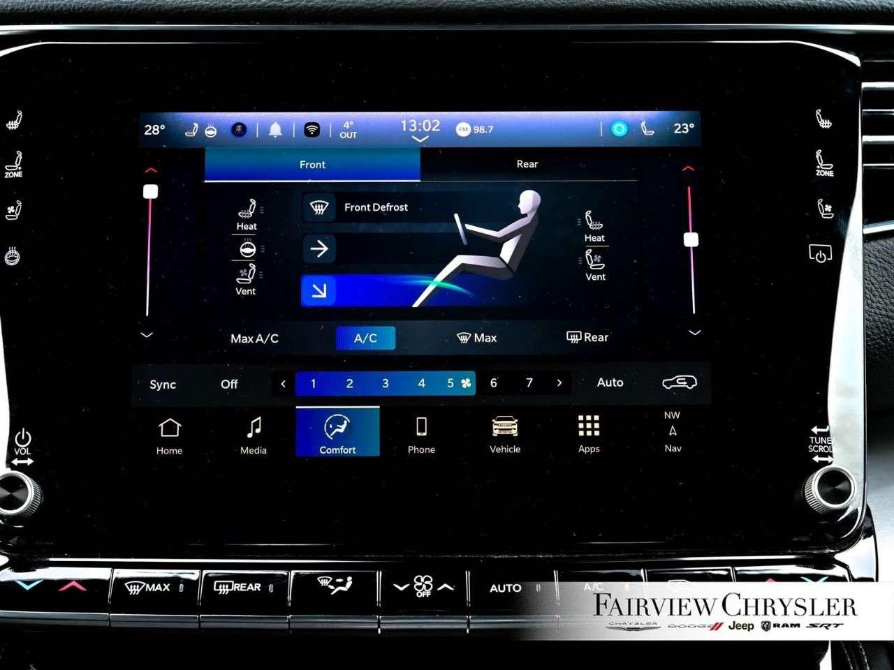 2024 Jeep Wagoneer Series II Carbide 4x4 8 PASS   HEAVY DUTY TOW   THREE PANEL ROOF   NAV   CARPLAY Photo