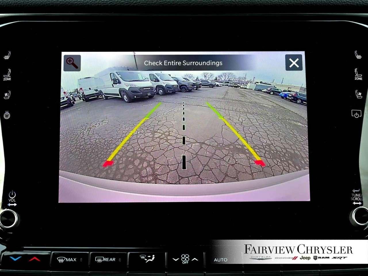 2024 Jeep Wagoneer Series II Carbide 4x4 8 PASS   HEAVY DUTY TOW   THREE PANEL ROOF   NAV   CARPLAY Photo