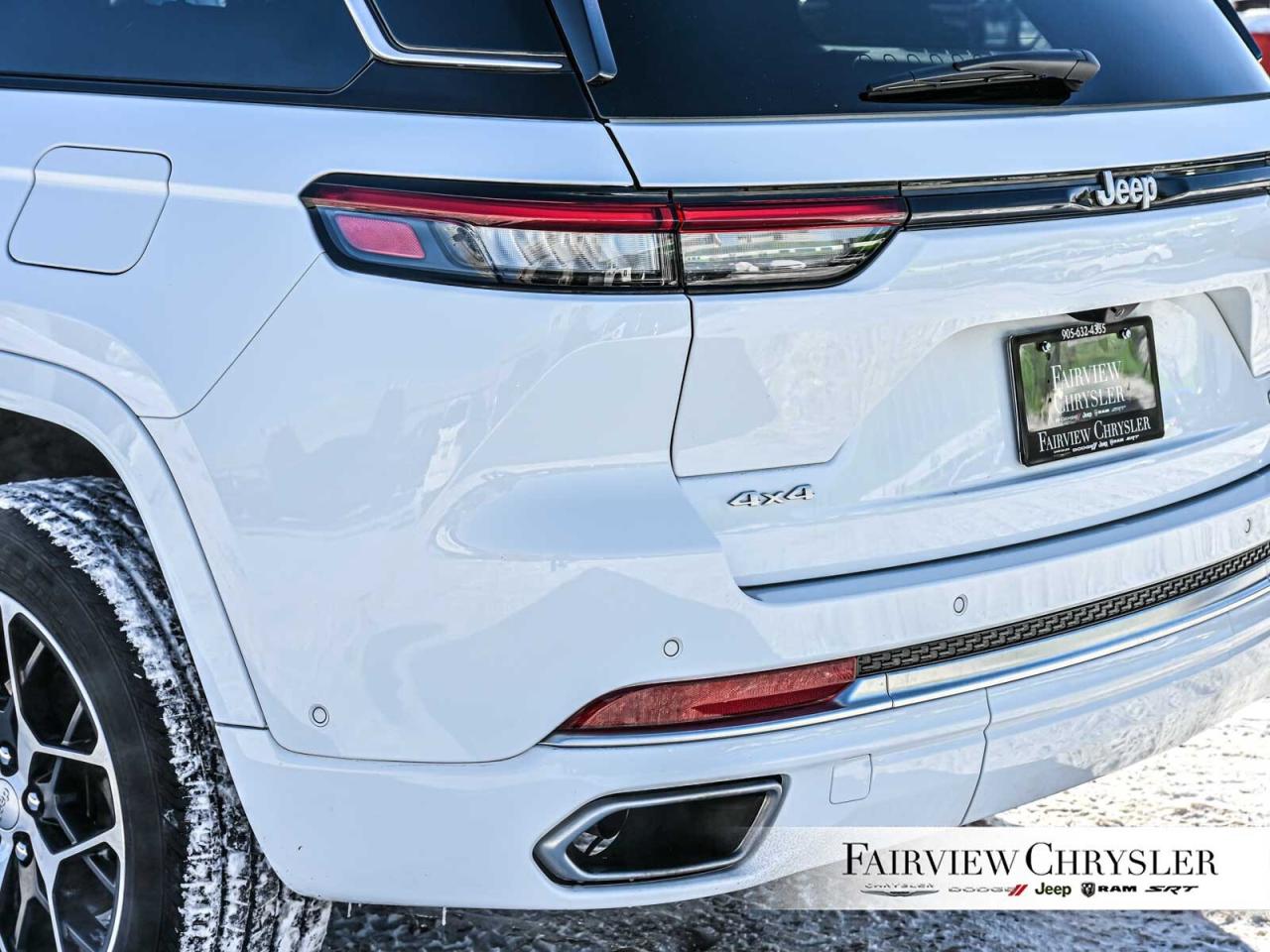 2025 Jeep Grand Cherokee Summit RESERVE   PANO ROOF   LEATHER   HEADS UP Photo