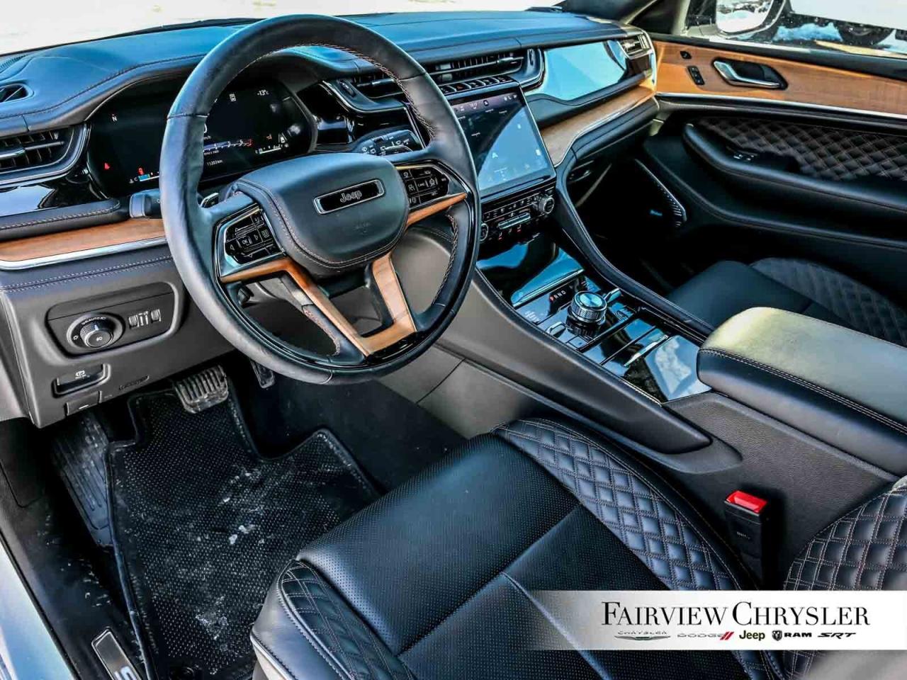 2025 Jeep Grand Cherokee Summit RESERVE   PANO ROOF   LEATHER   HEADS UP Photo