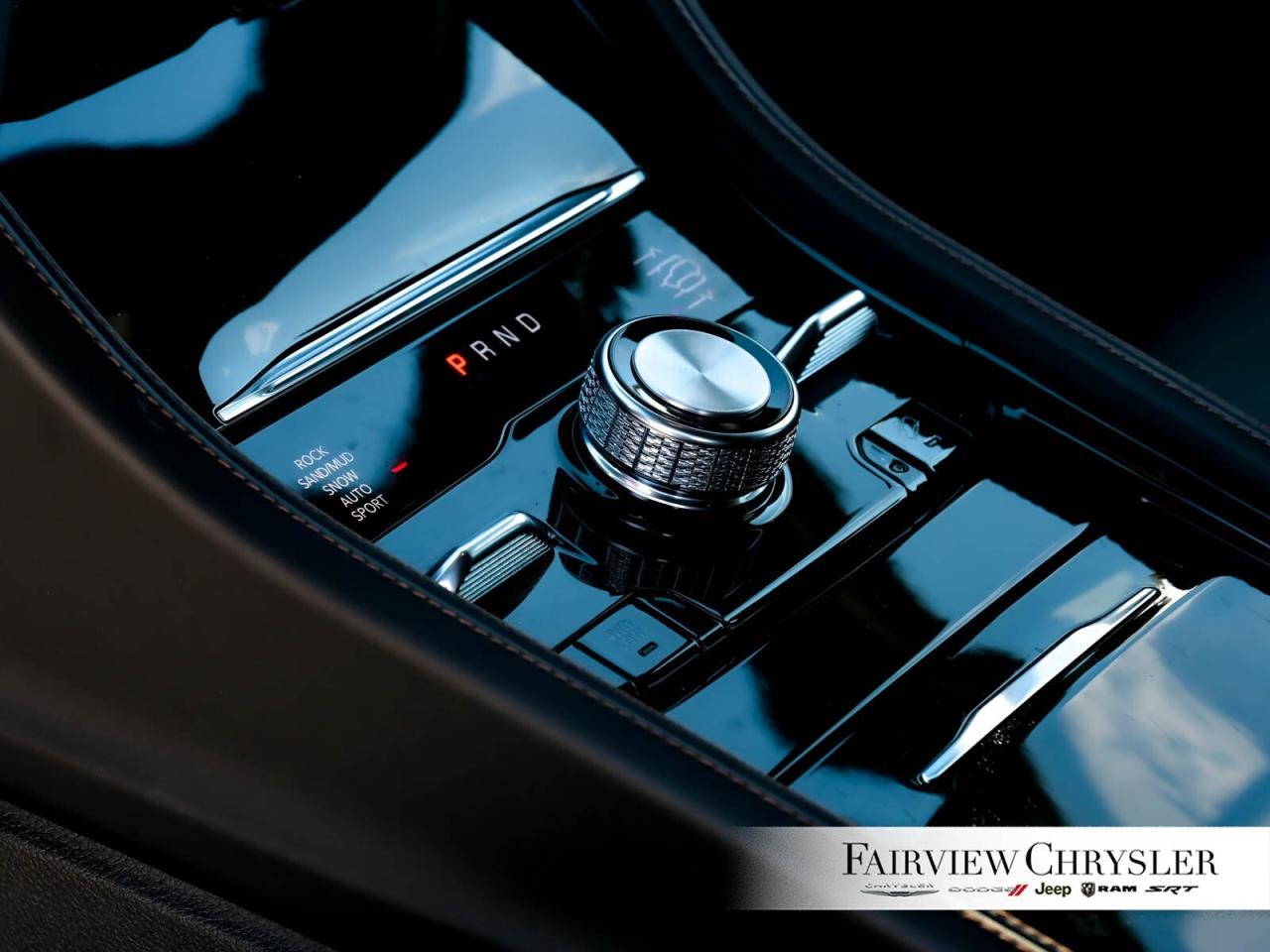 2025 Jeep Grand Cherokee Summit RESERVE   PANO ROOF   LEATHER   HEADS UP Photo