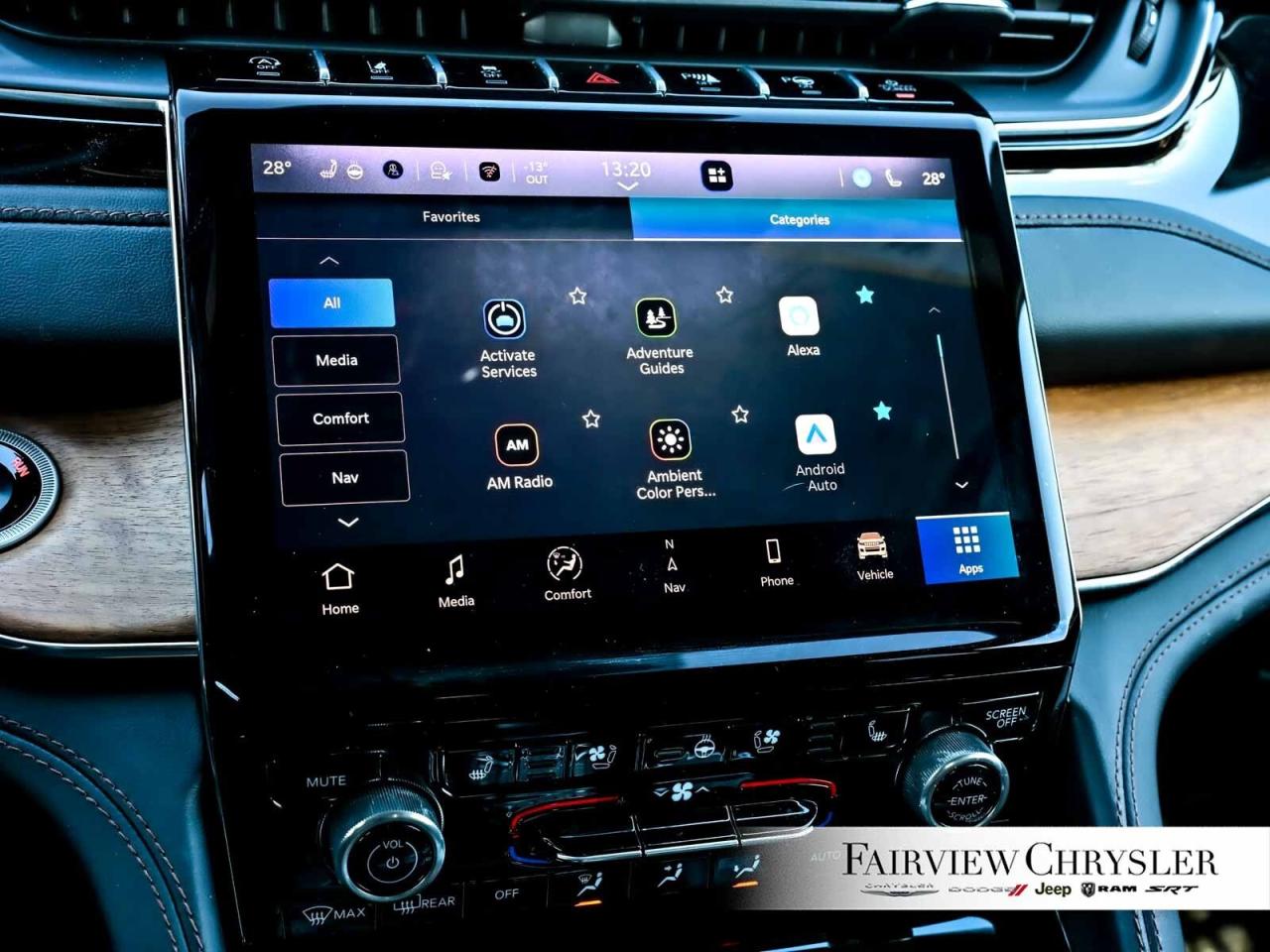 2025 Jeep Grand Cherokee Summit RESERVE   PANO ROOF   LEATHER   HEADS UP Photo