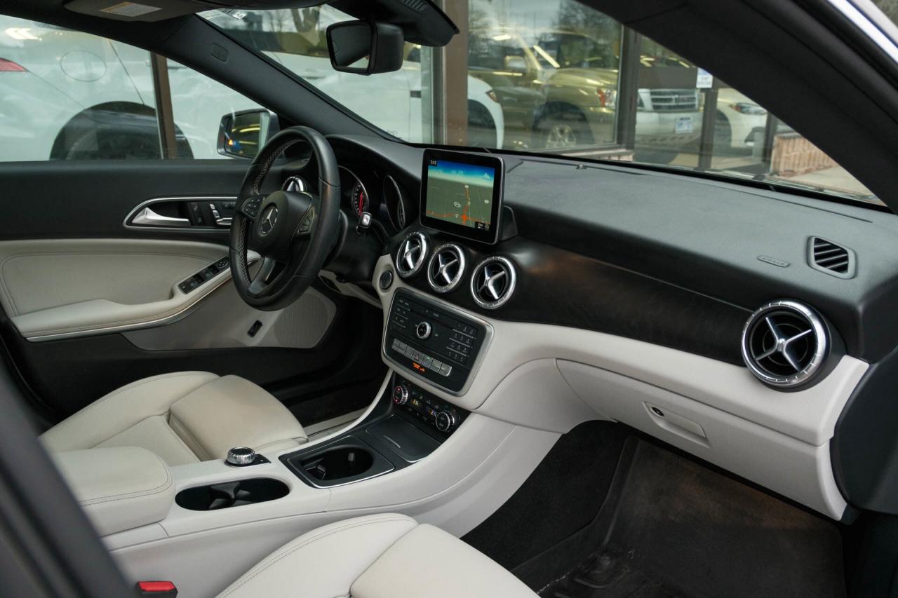 2018 Mercedes-Benz CLA-Class CLA250 4MATIC Photo