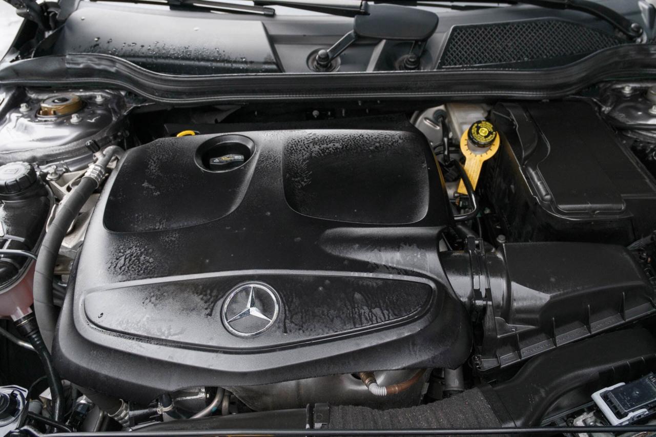 2018 Mercedes-Benz CLA-Class CLA250 4MATIC Photo