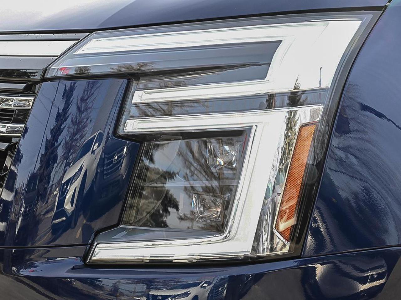 2025 Nissan Armada PLATINUM MANAGER DEMO ALMOND INTERIOR LOW KMS Photo